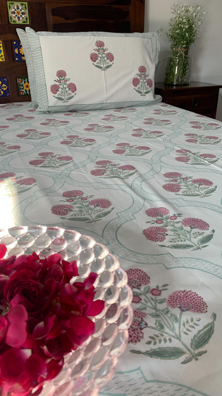 Handblock Bedsheet Premium Quality - Pink Boota on White base bedsheet 